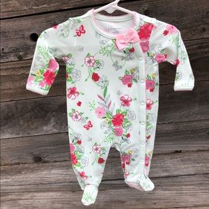 FIRST IMPRESSIONS newborn onsie with footies